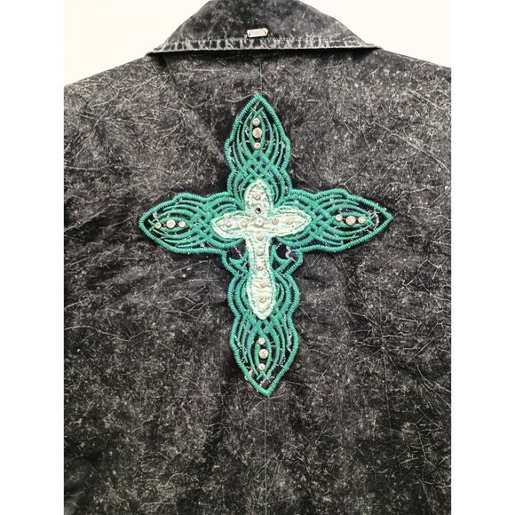 Roar Women's Dark Gray Shirt with Green Embellishments - Picture 9 of 9